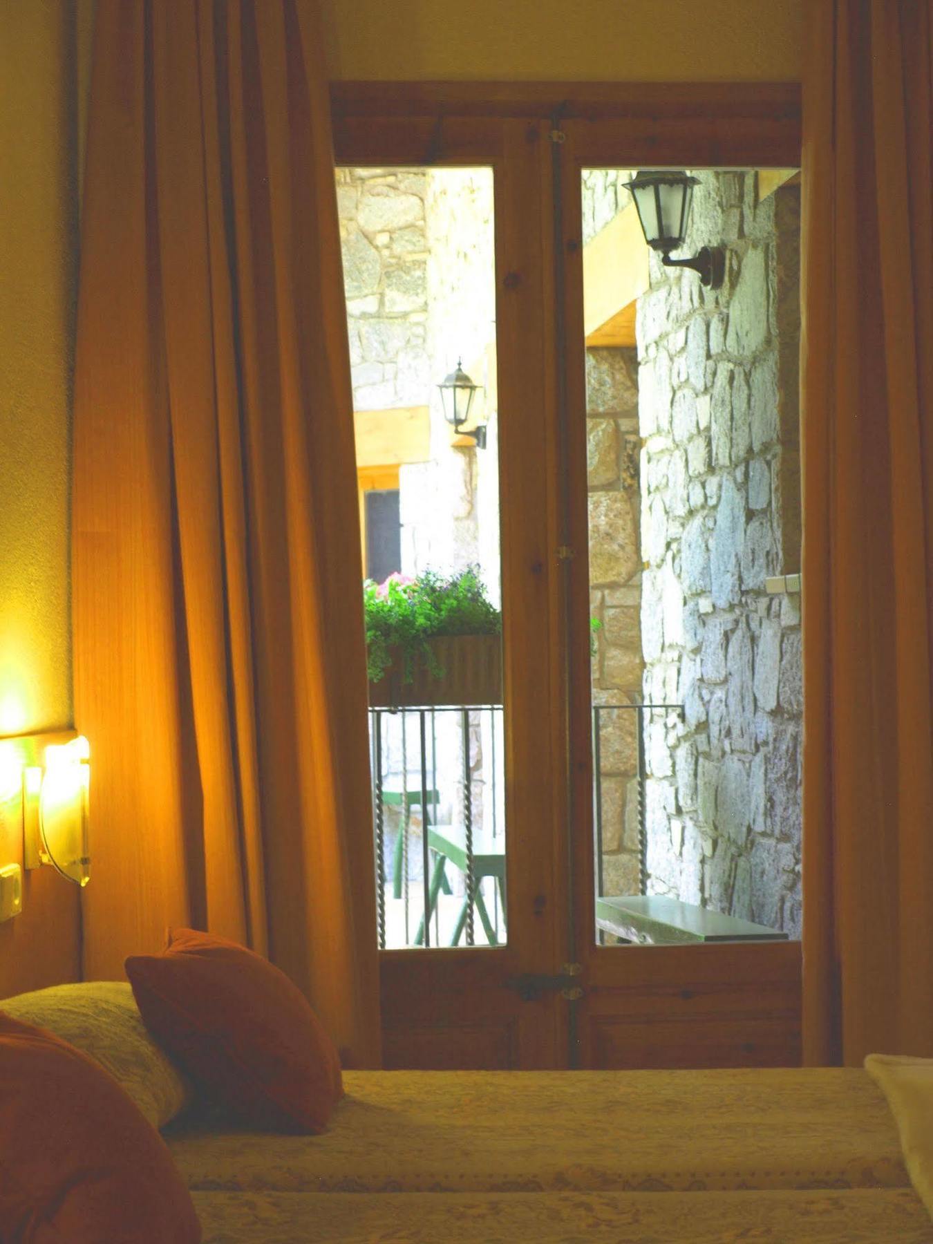 ריפול Hotel La Farga מראה חיצוני תמונה