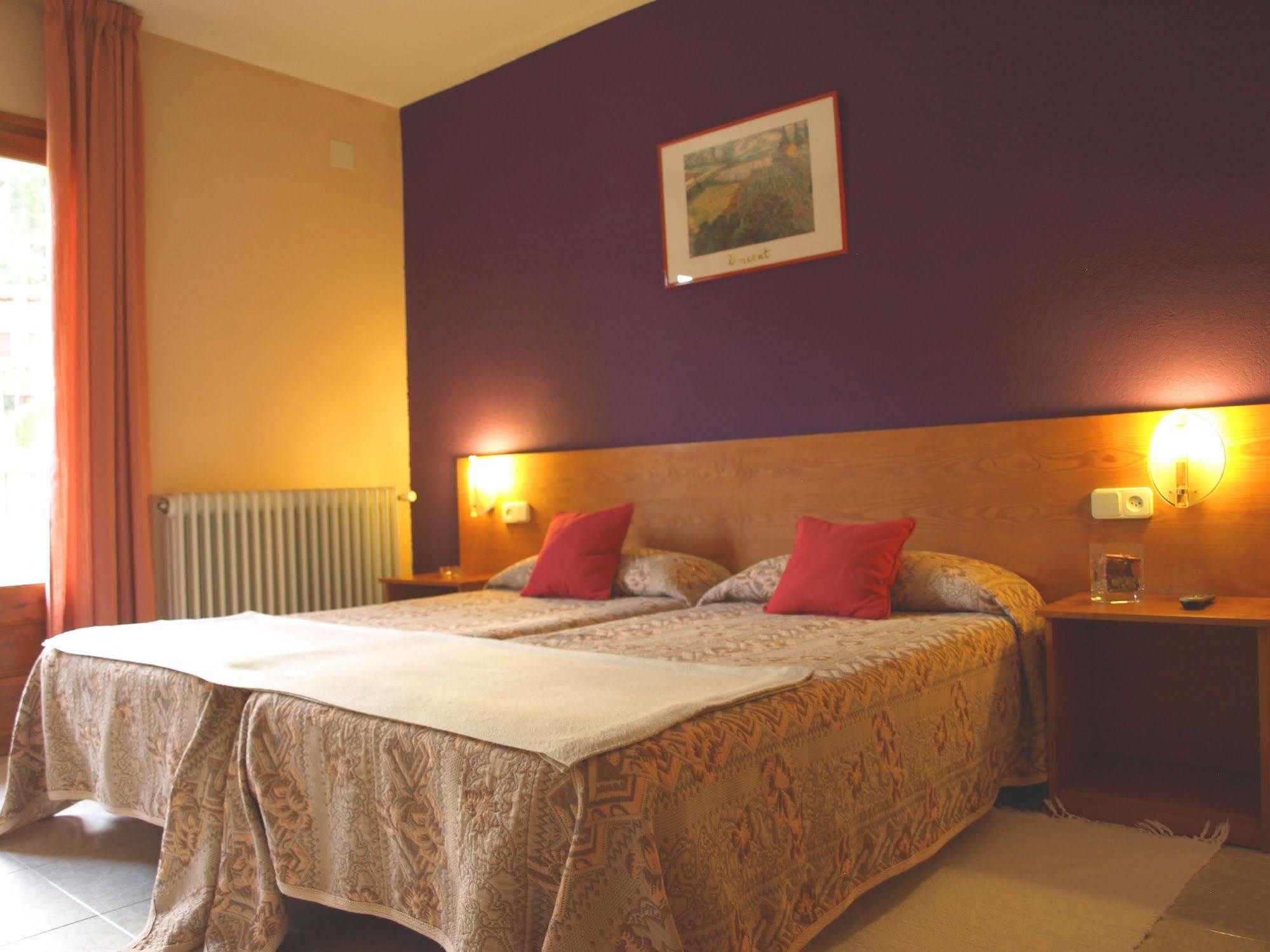 ריפול Hotel La Farga מראה חיצוני תמונה